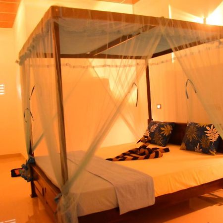 Kuma Safari Lodge อุดาวาลาเว ภายนอก รูปภาพ