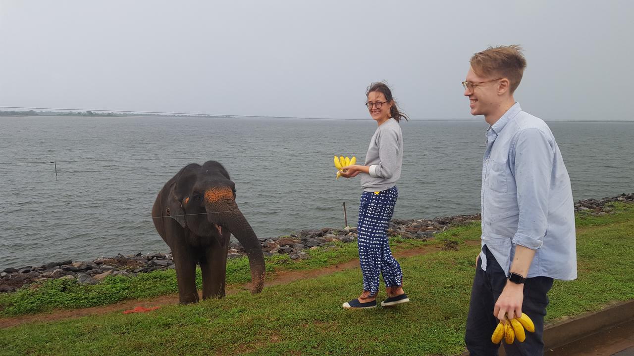 Kuma Safari Lodge อุดาวาลาเว ภายนอก รูปภาพ