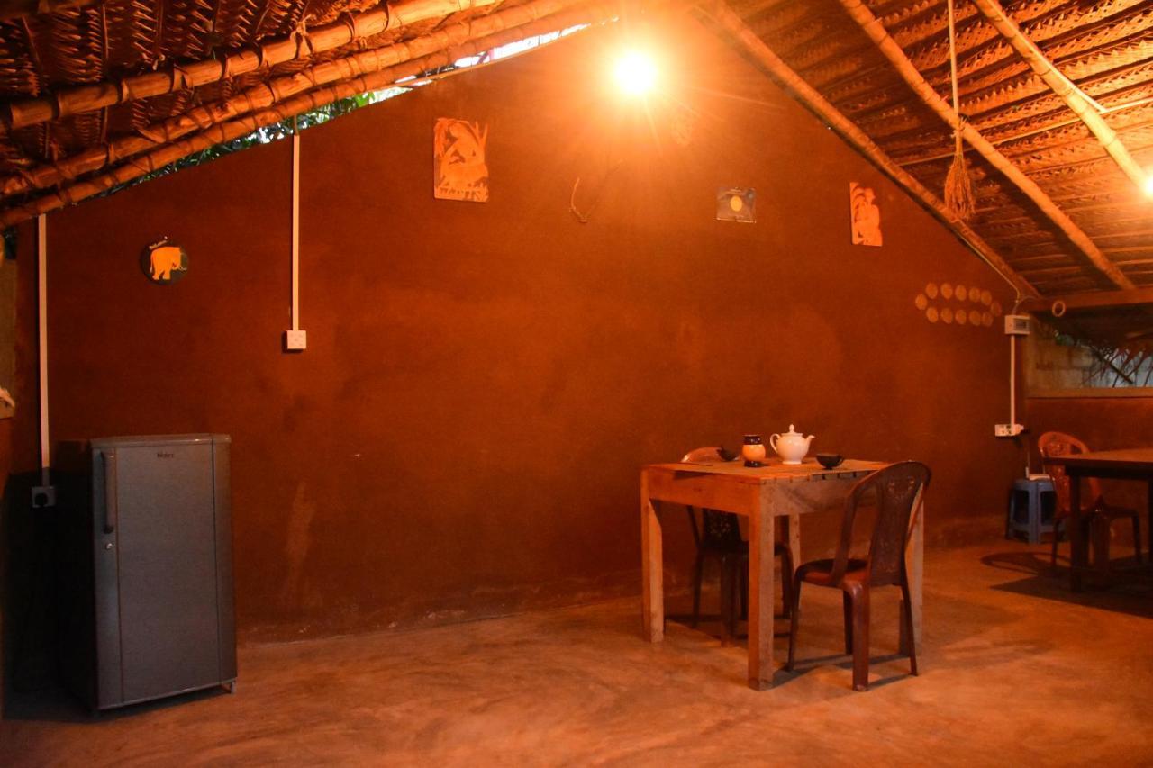 Kuma Safari Lodge อุดาวาลาเว ภายนอก รูปภาพ